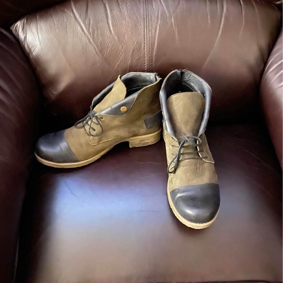 Bueno boots - Picture 1 of 3